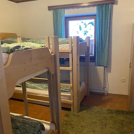 Flying Hirsch Pusstratten